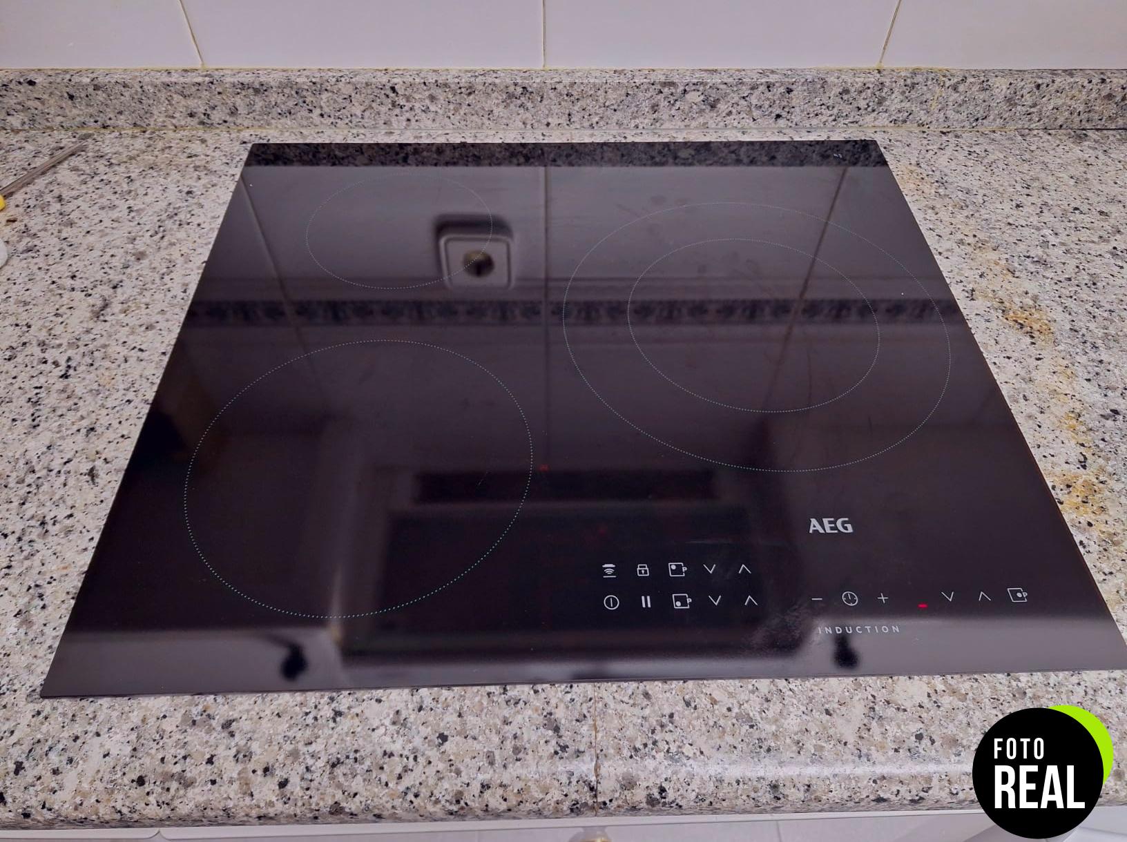 placa-induccion-aeg-ti63iq3bfb-60cm-3zonas-foto-2